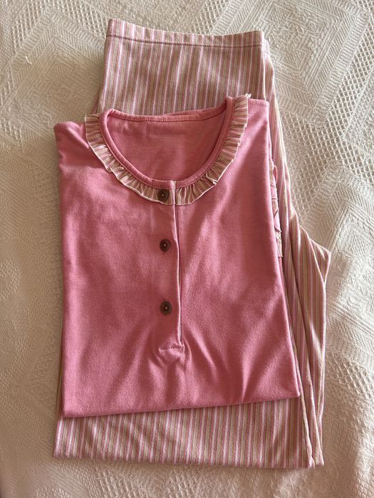 Pijama cor de rosa