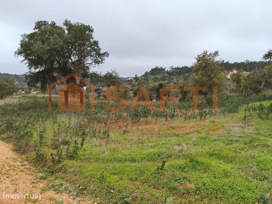 8,27 ha Terreno para Construção de Moradia