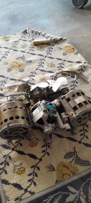 Motores  máquinas  lavar só tenho os em alumínio..e ventilador