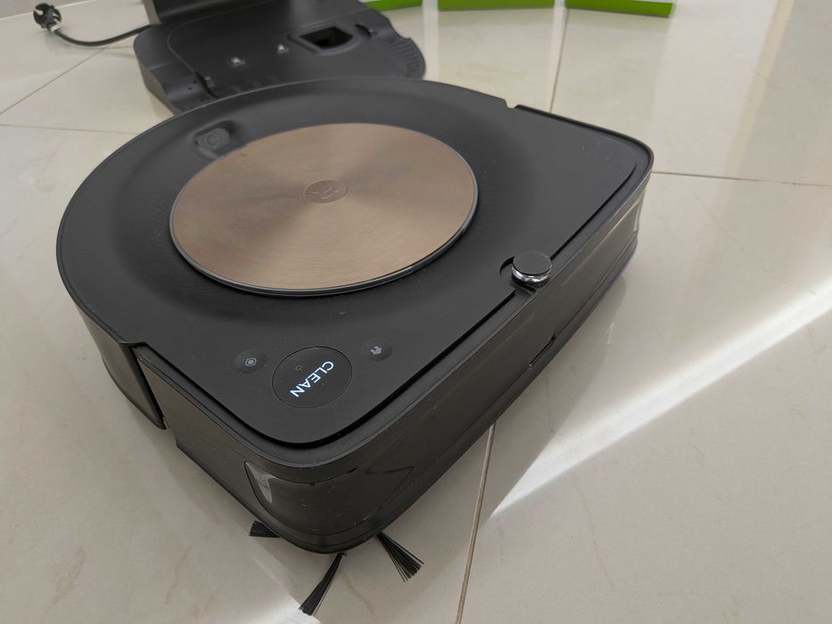 iRobot Roomba S9+ com base de esvaziamento automático + acessórios