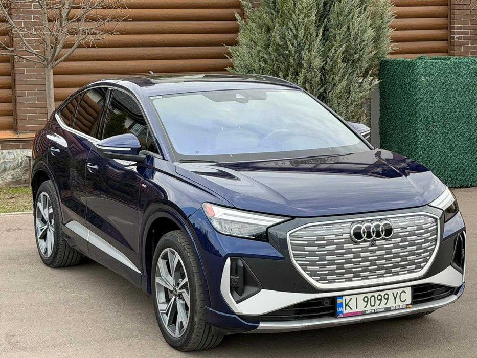 Audi Q4 e-tron 2023