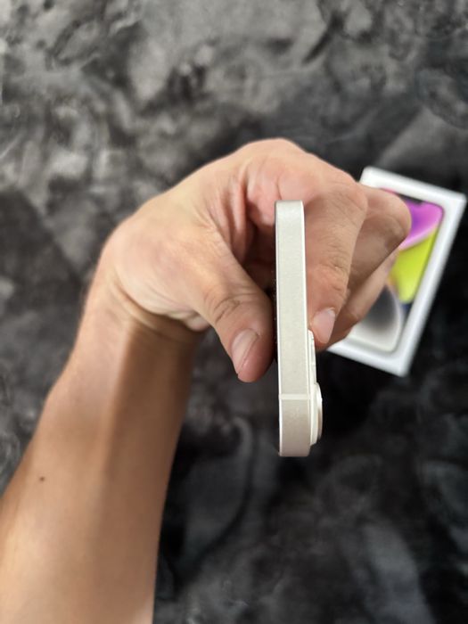 iphone 14 stan igła