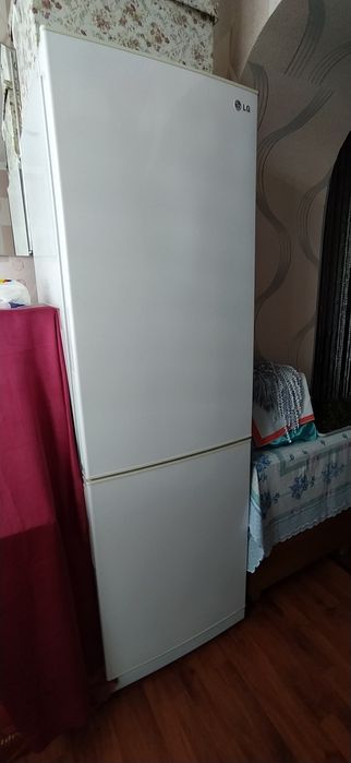 Холодильник LG GC-B439PVCW