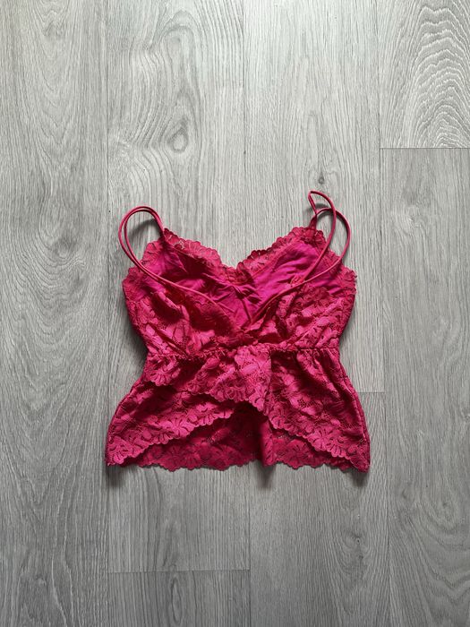 Top ZARA em renda cor de rosa