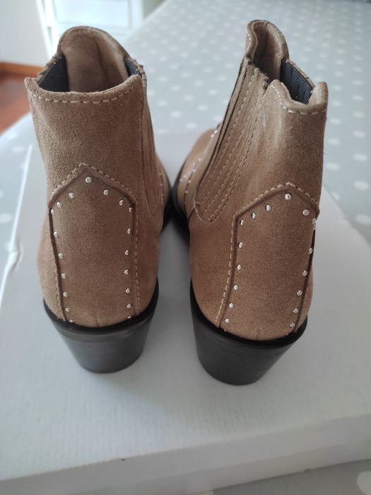 Botins camurça Taupe NOVOS