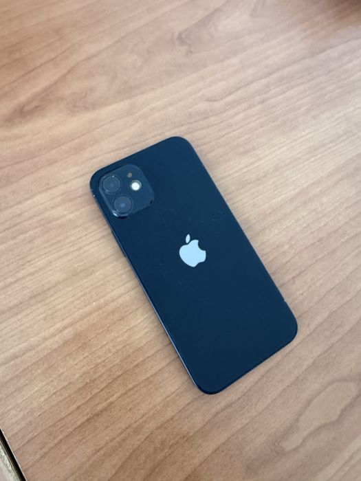 Iphone 12 em bom estado