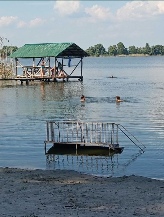 Капітальний будинок для життя та трофейної риболовлі — с. Лящівка