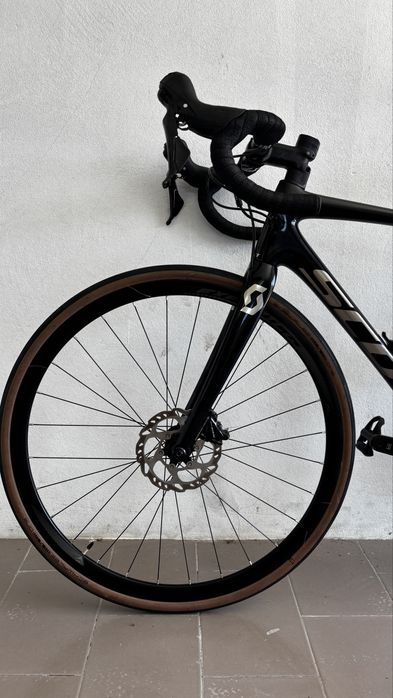 Bicicleta Estrada - SCOTT ADDICT 20 2021