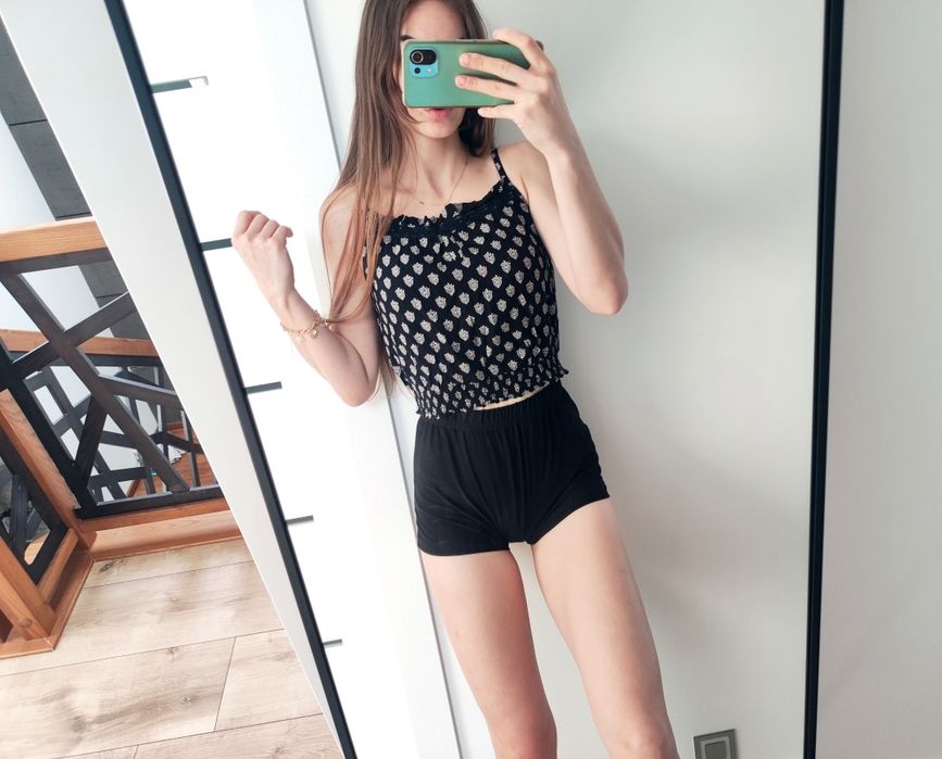 Bluzeczka top crop Miss Selfridge