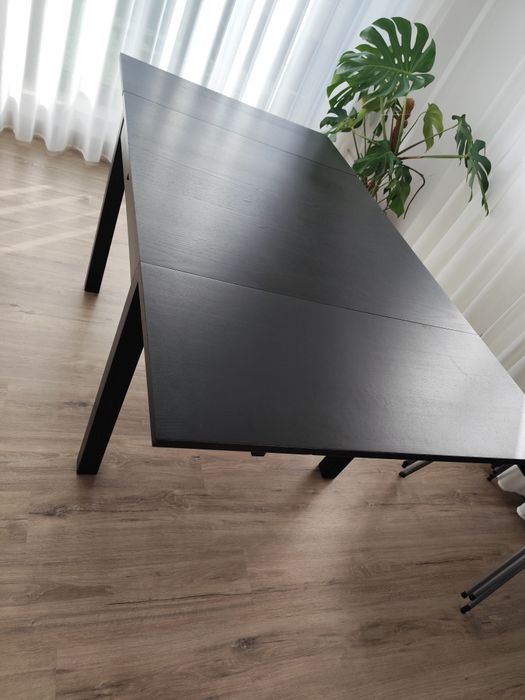 Mesa de jantar modelo BJURSTA (IKEA)