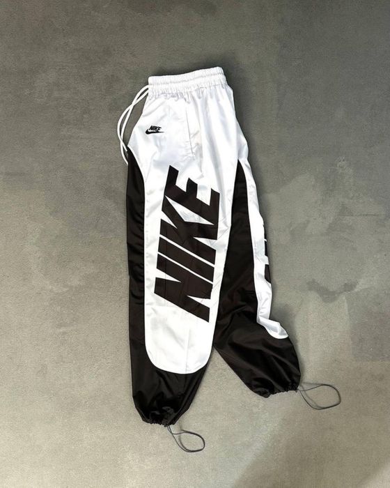 Продам штани Nike