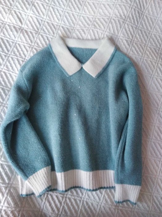 Wełniany sweterek