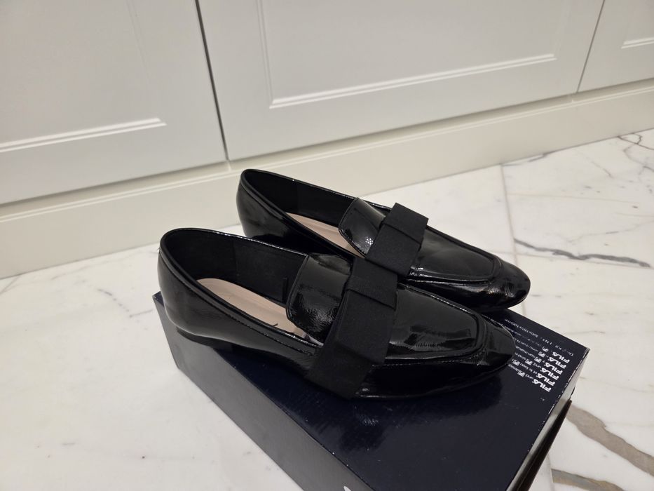 Zara 38 czarne lakierowane