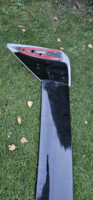 Oryginalny spoiler carbon lancer evo 8