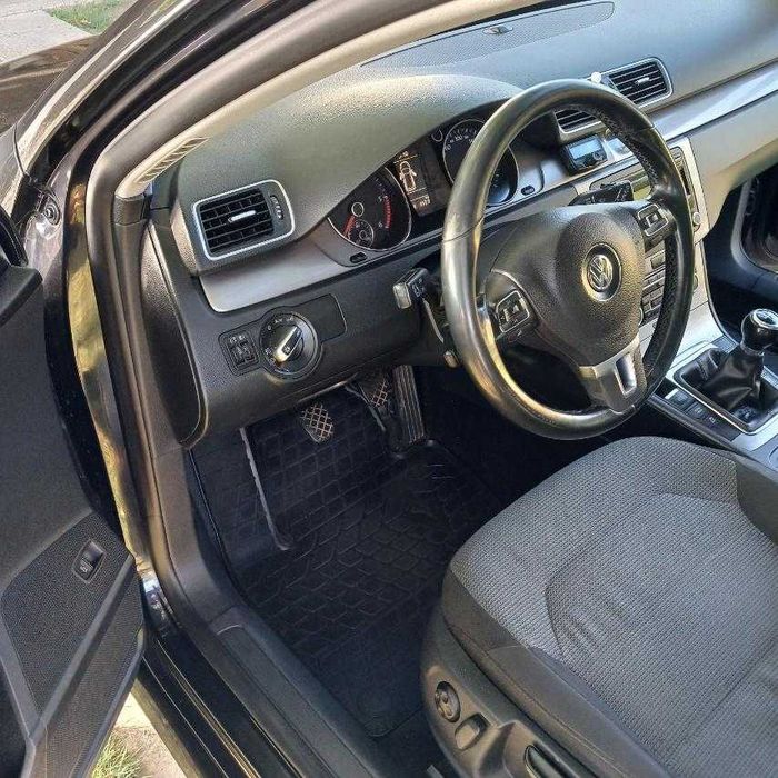 Volkswagen Passat 2011 VIN WVWZZZ3CZCE056131 фото оголошення 14 з 19