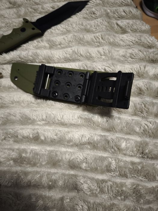 Faca de lâmina fixa para uso no exterior, com cabo em G10 e bainha em