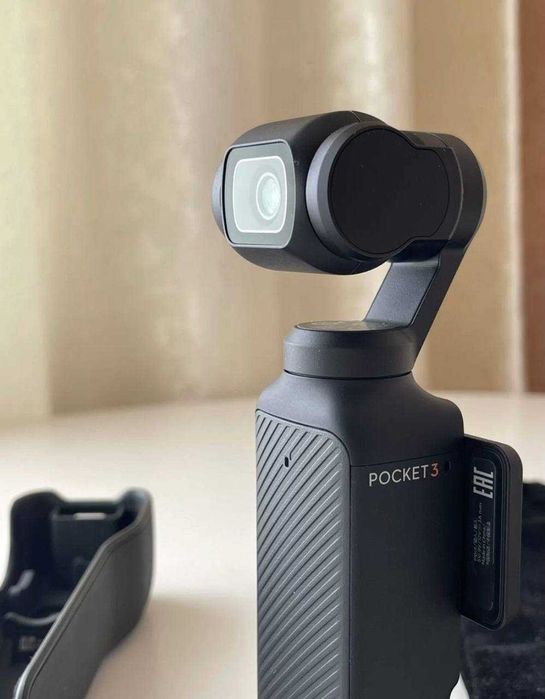 Câmara Osmo Pocket 3 (4K Full HD)