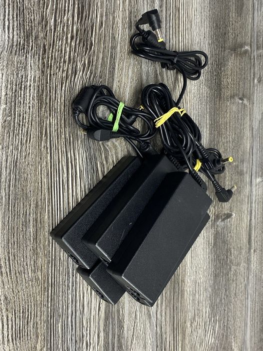 Блок живлення Fujitsu 5.5*2.5 90w 19V 4.74A Asus Toshiba Fujitsu