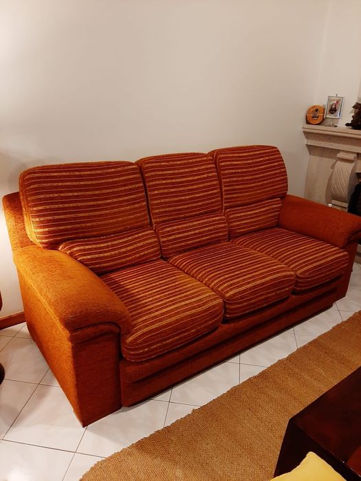 Vendo 2 Sofás Casal - pequeno e grande