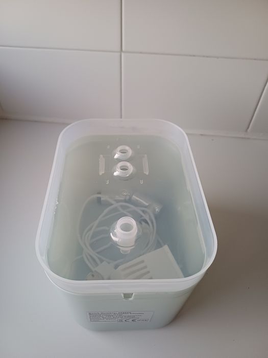 .   Fonte de beber agua para gato(5€)