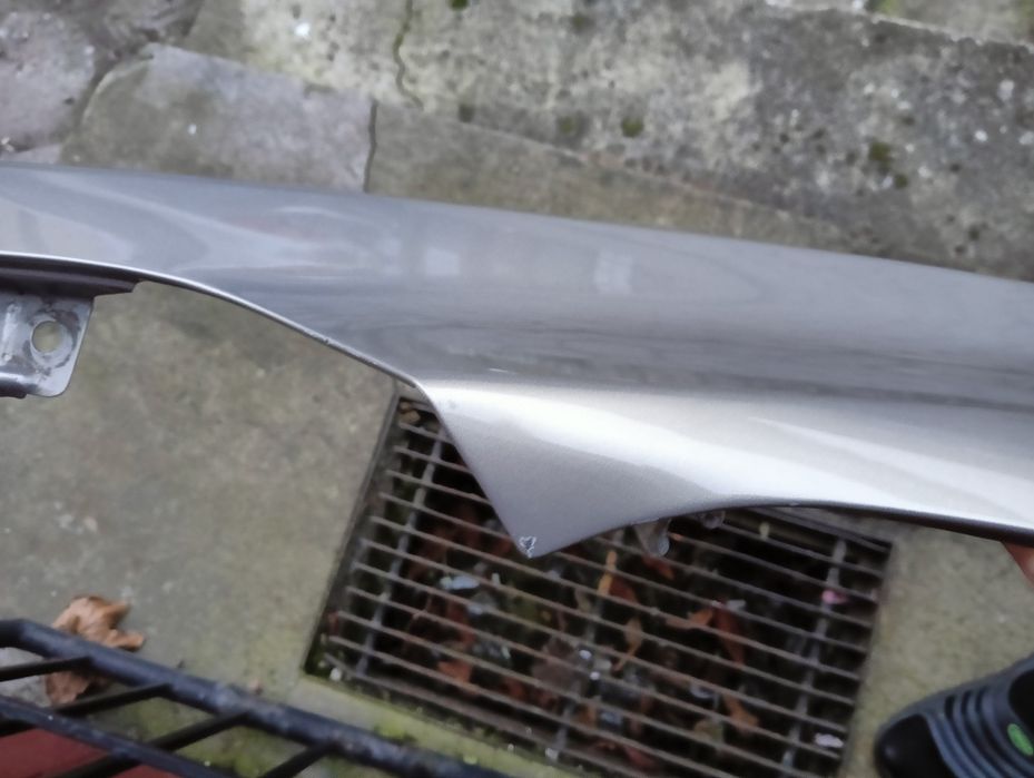 Błotnik prawy przód Hyundai ix35 lakier A3