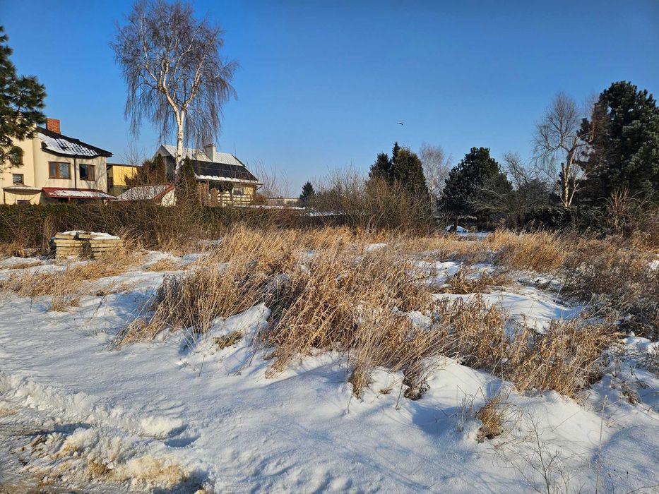 Działka 526 m2 w Redzie