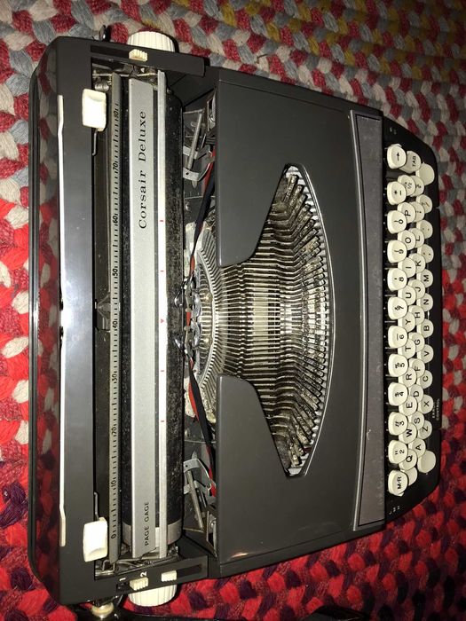 Máquina de escrever portátil Smith Corona Corsair