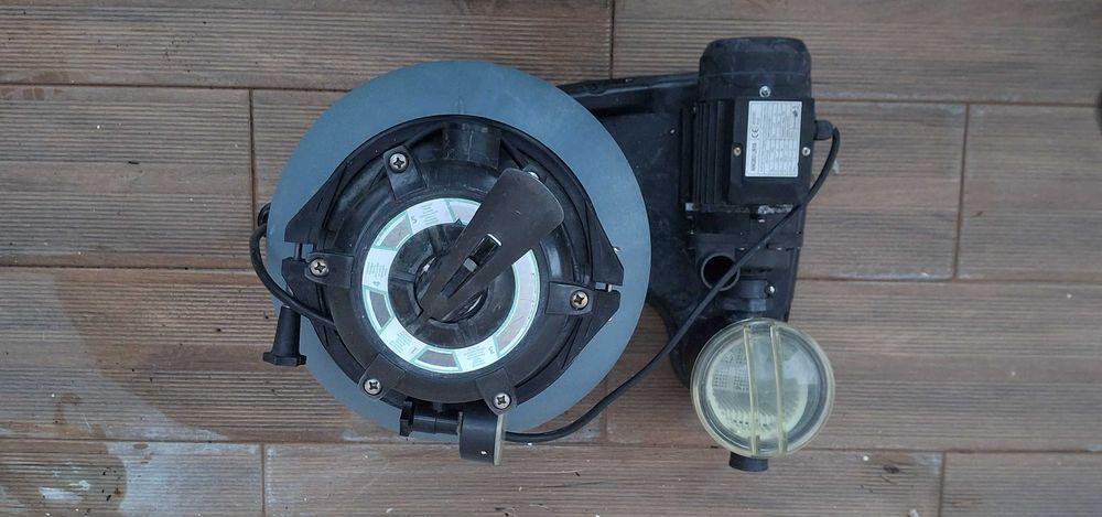 Bomba com filtro para piscina