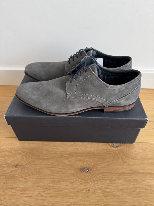 Eleganckie buty do garnituru ze skory naturalnej Pier One rozmiar 44