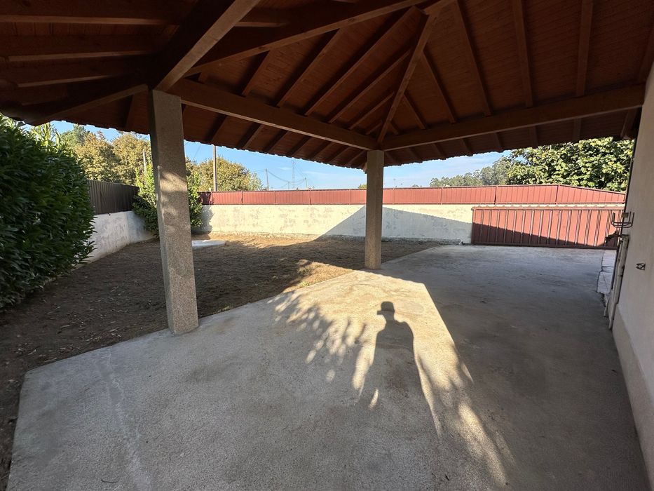 Moradia T3+1 em Freamunde com jardim e ar condicionado