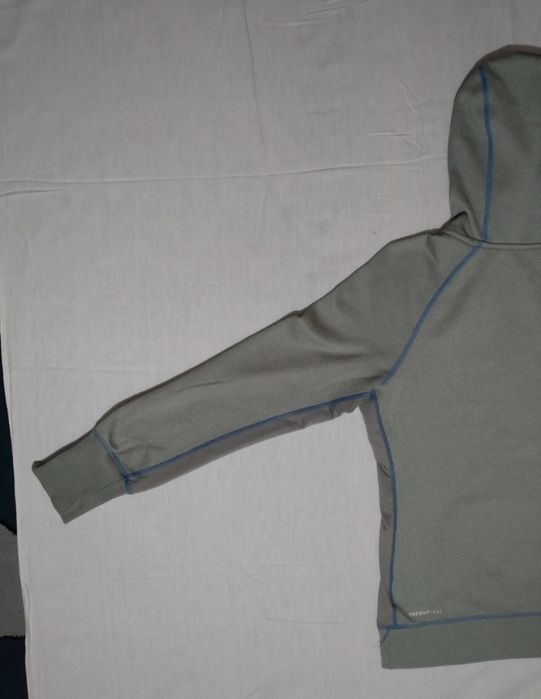 Теплий сведер Nike, розмір, S. Майже новий