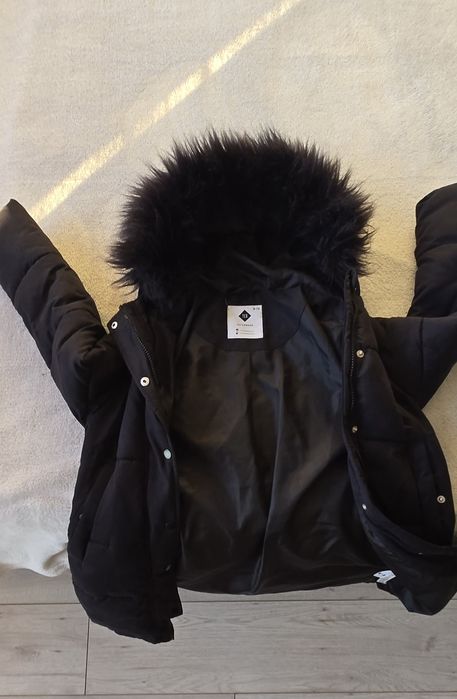 Kurtka zimowa z futerkiem 9-10 lat