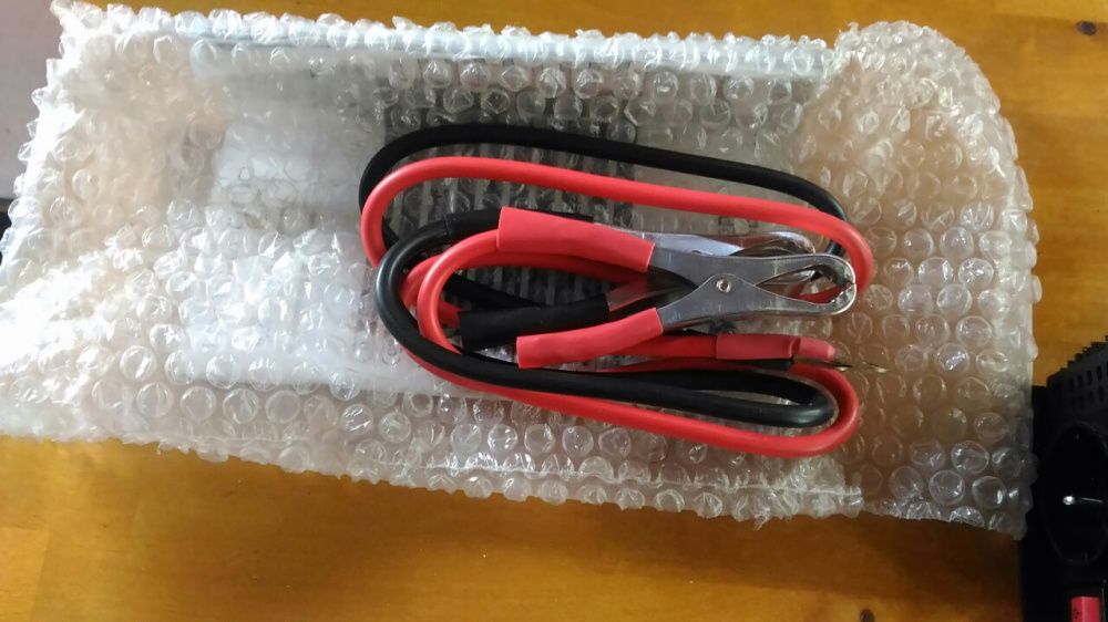 12V to 220V Inverter64737911393921122