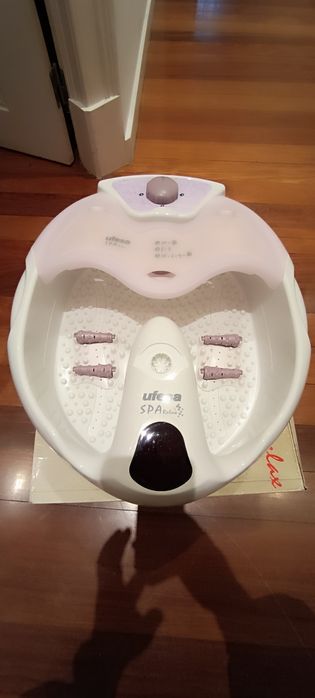 Massajador de pés a água