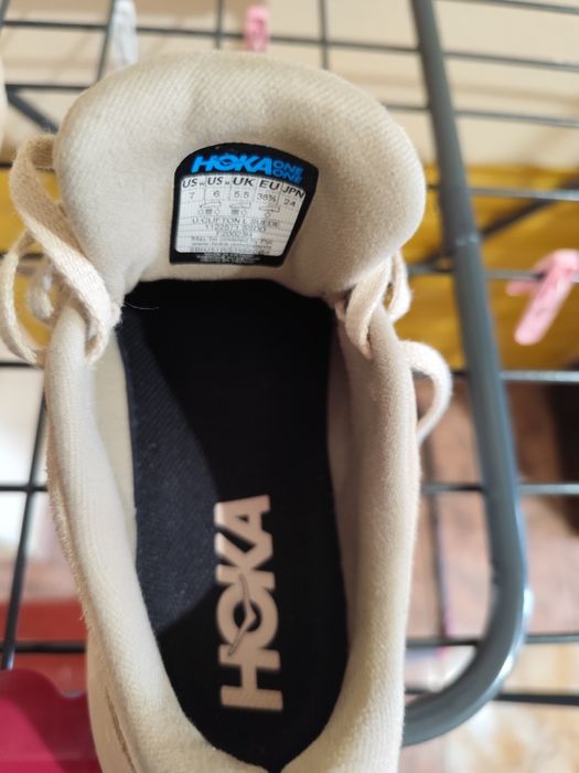 Продам кросовки HOKA новые 24размера