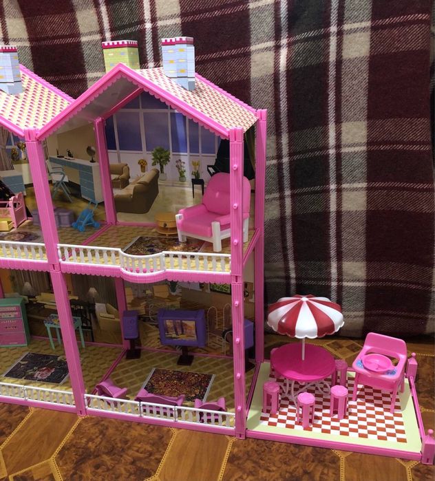 Кукольный домик и мебель, кукольный бассейн