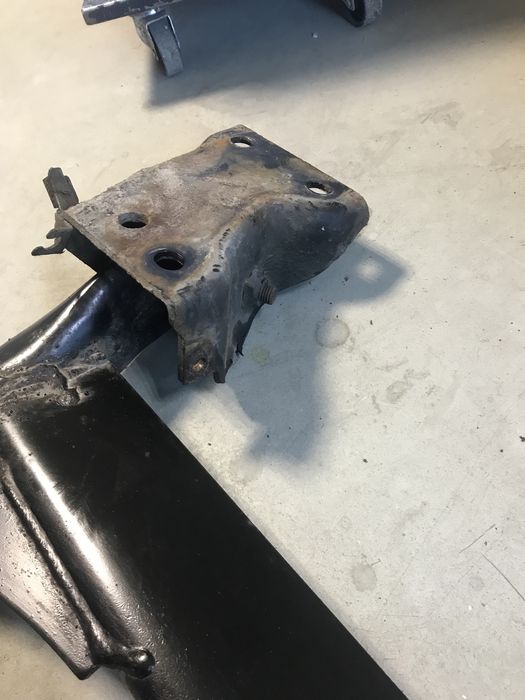 Задня балка розборка Rover 25 RGH000110 RGN000020 RGN000021