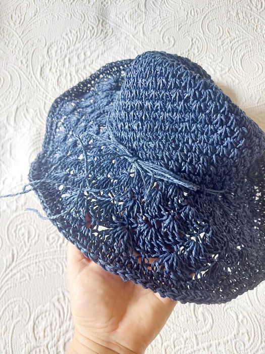 Chapéu de verão azul marinho