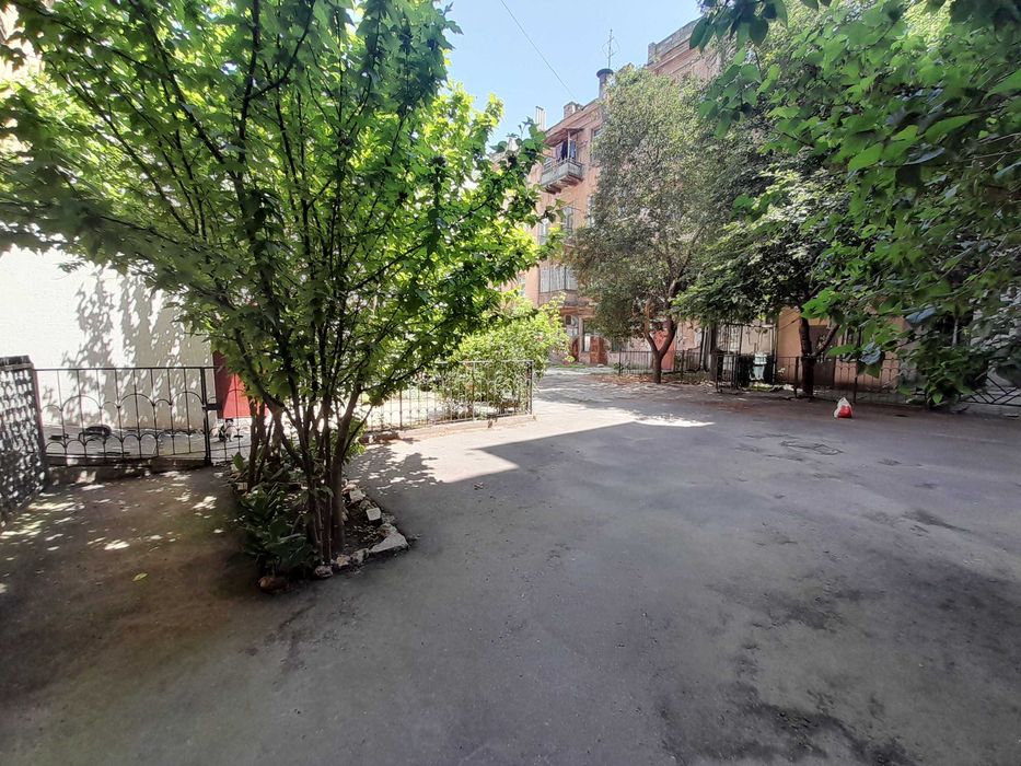 Срочно продам 2-х ком. квартиру в Центре. Бельгийка
