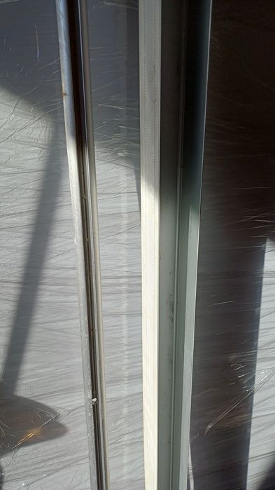 Продам дверь раздвижную