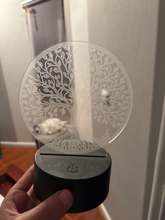 Candeeiro LED 3D Árvore da Vida em Acrílico (Várias Cores / Tátil)