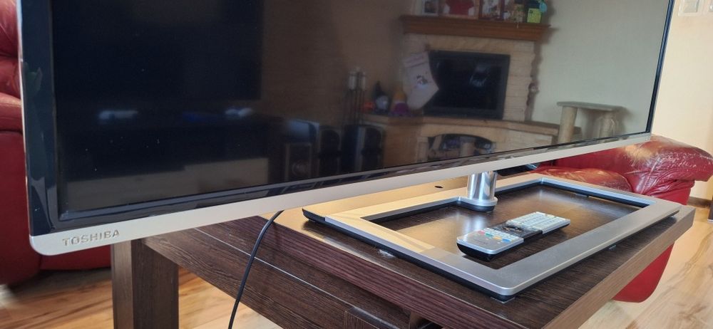 Telewizor Lcd Toshiba 58 cali