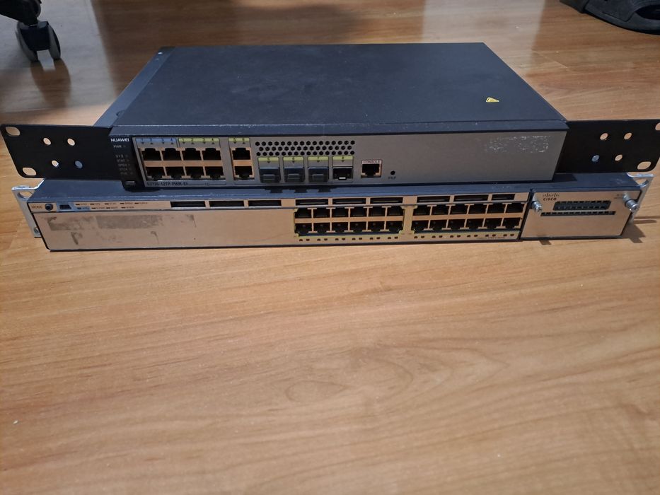 Switch zarządzalny 12/24 porty, access pointy Poe Cisco. Sprzedam.