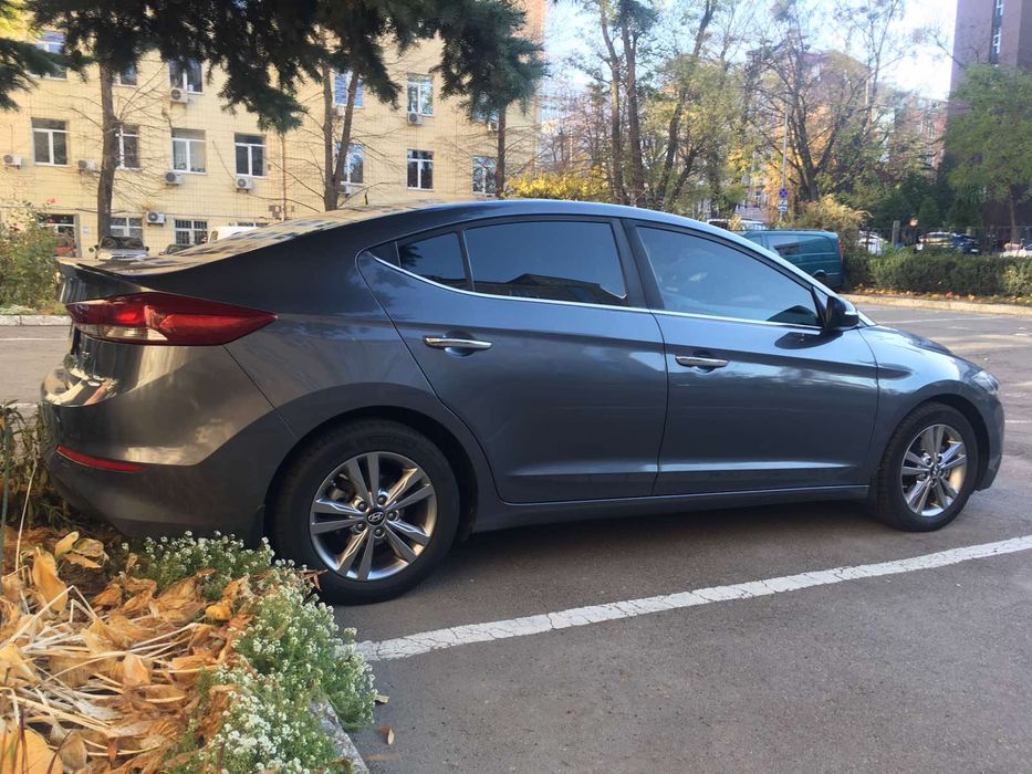 Продам Hyundai Elantra 2018