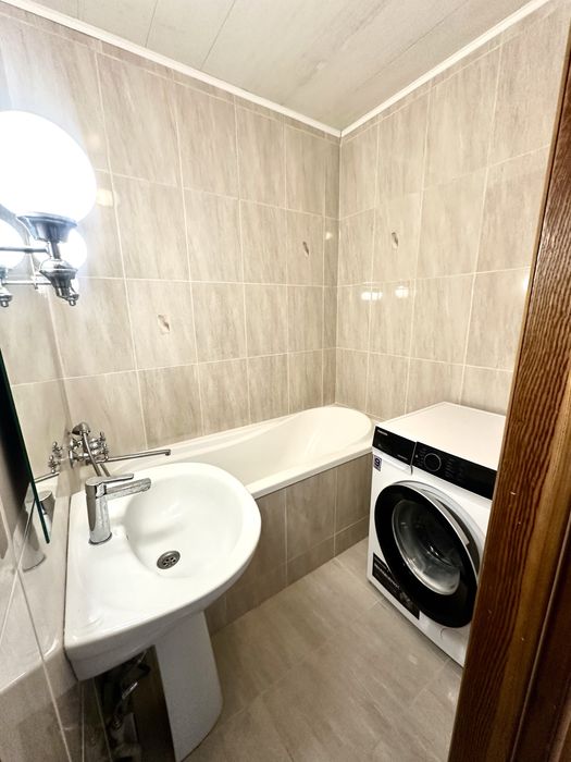 Простора 3 кімнатна квартира на оренду