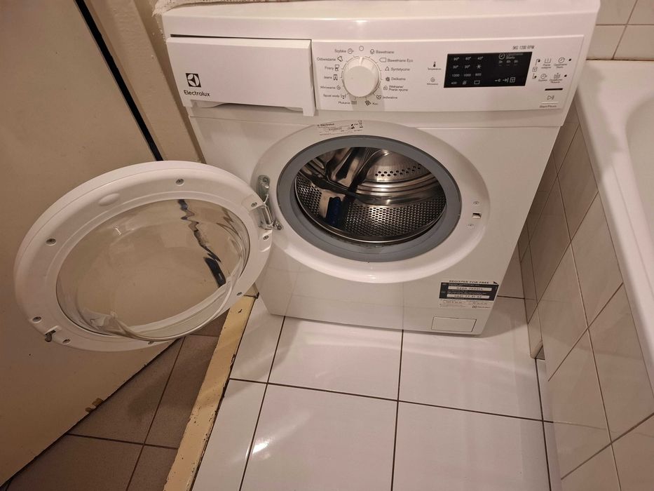 Pralka Electrolux (SLIM) Model EWS11252NDU
