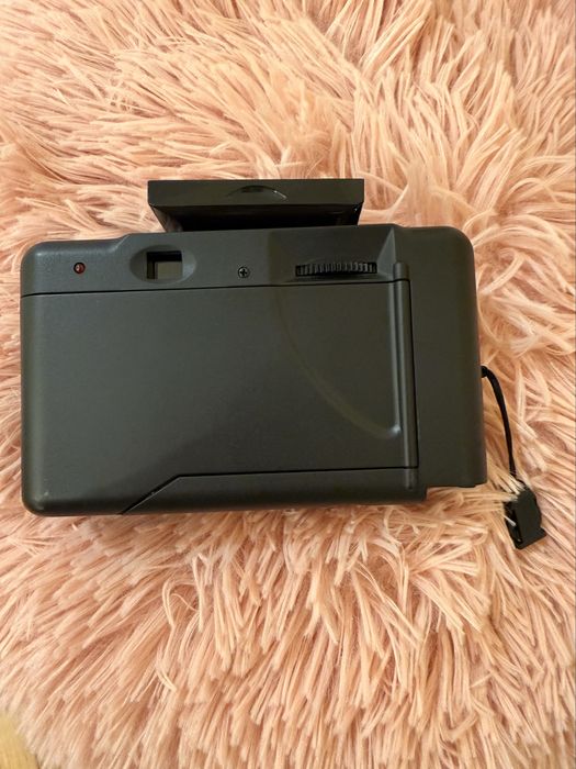 Lomo Action Sampler com Flash – necessita tampa das pilhas