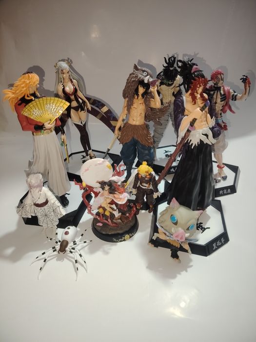 Колекційні та ігрові фігурки Demon Slayer 30см великі та фанко поп