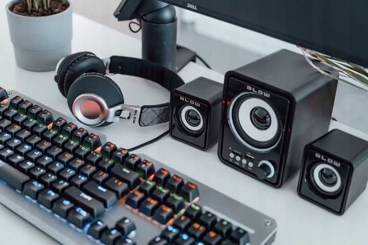 ZESTAW Głośniki Komputerowe SUBWOOFER 2.1 USB SD radio fm aux LED