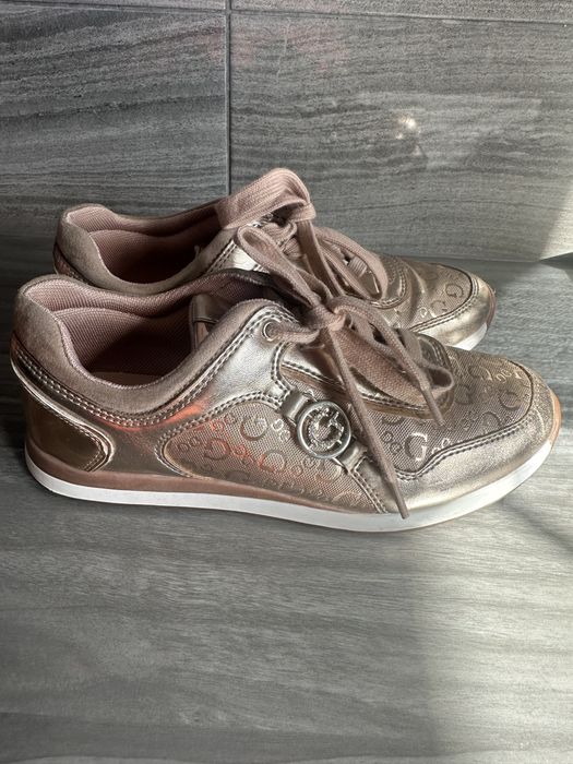 GUESS guess buty 37,5